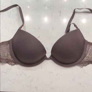 Calvin Klein Underwear Intimates & Sleepwear - Calvin Klein lace bra Calvin Klein Underwear Intimates & Sleepwear - Calvin Klein lace bra